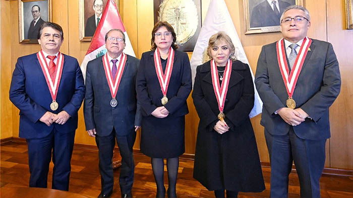 Junta de Fiscales Supremos pide a JNJ precisar cómo se repondrá a Patricia Benavides si Delia Espinoza ya es fiscal de la Nación